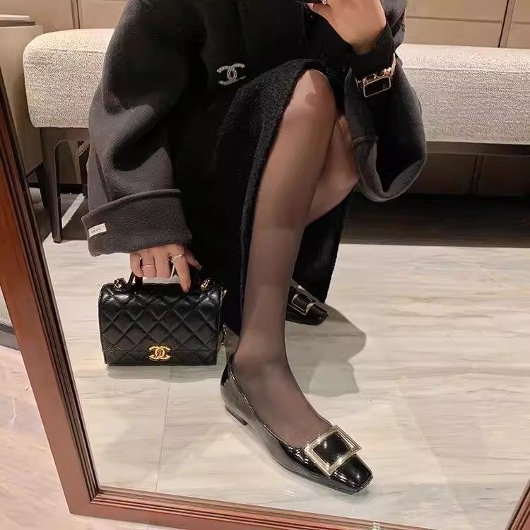 lady ww经典rv方扣小方头浅口高跟鞋女秋冬新款粗跟平底通勤单鞋,女鞋,浅口单鞋,淘宝优惠券,粉丝福利购,淘宝优惠卷