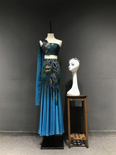 北京小夕出租定制新款孔雀舞傣族舞台表演服少数民族舞蹈演出艺考