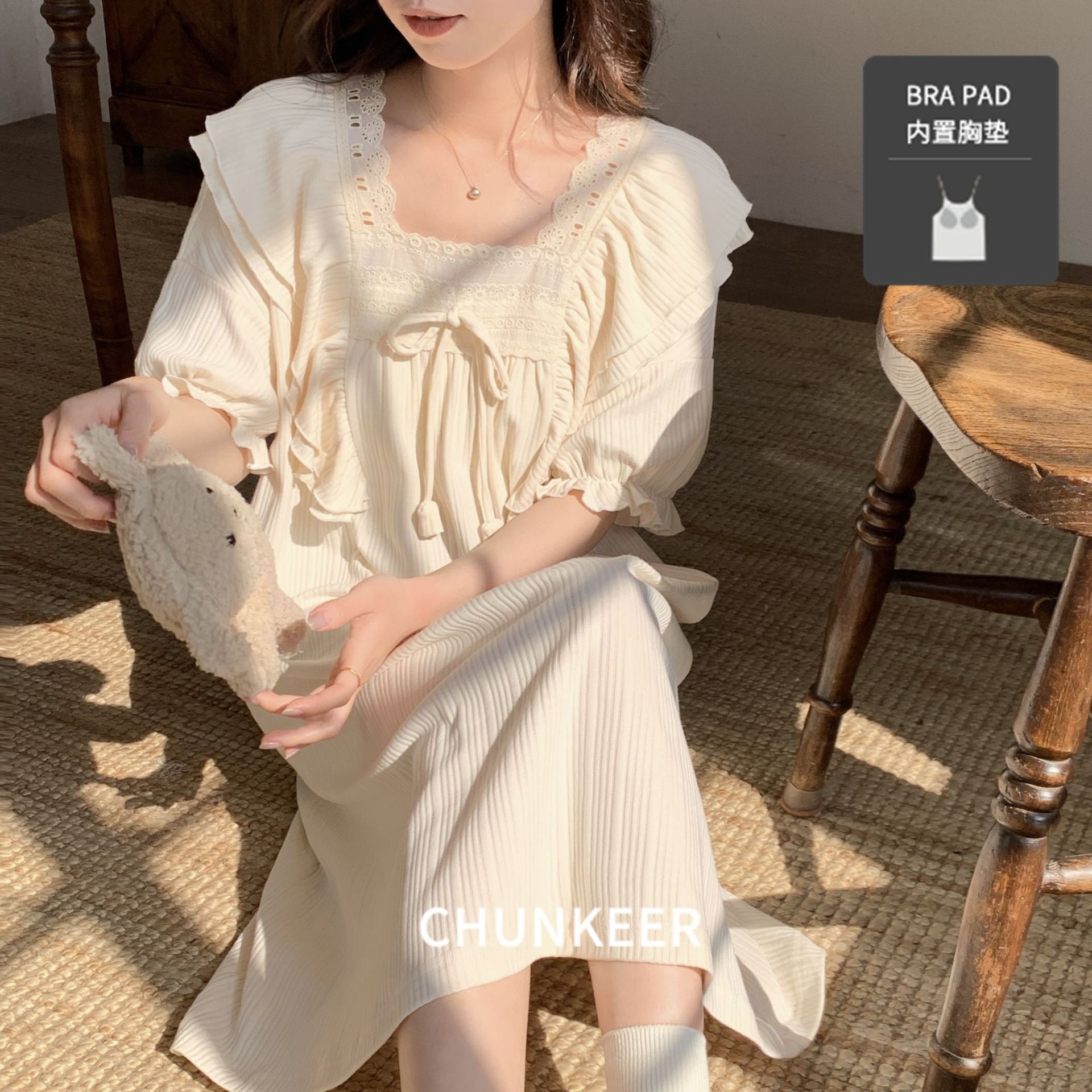 新款有胸垫睡裙夏季短袖睡衣女中长裙高颜值少女大码家居服可外穿