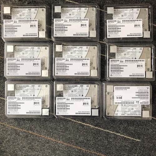 出英特尔S4610。 960G固态硬盘(请询价)