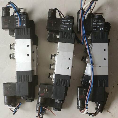 Parker派克24V双头电磁阀PHTD-02-24-FL1(请询价)