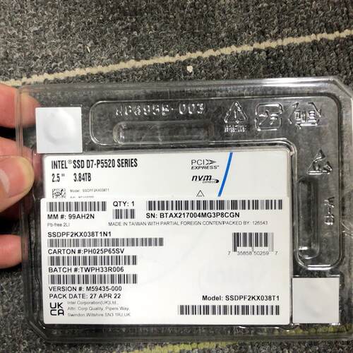 出英特尔SSD D7-P5520  3.84TB固态硬盘(请询价)