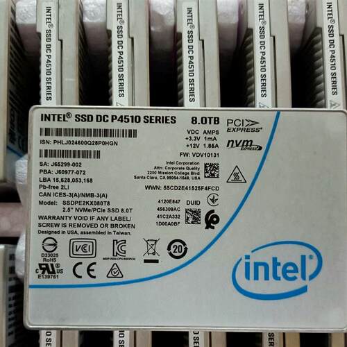 出英特尔P4510.  8T。企业级固态硬盘。零售版。u.2(请询价)