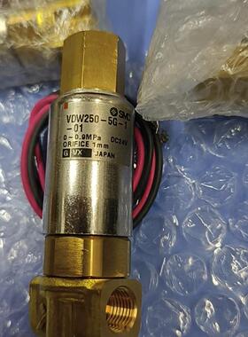 SMC电磁阀VDW250-5G-1-01库存1个,(请询价)