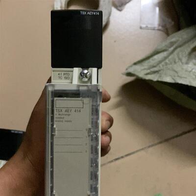 施耐德4通道输入模块,TSXAEY414,功能正常,库存,有(请询价)