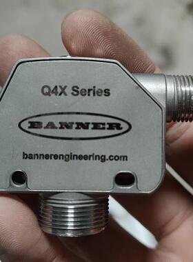 邦纳传感器,Q4xTILAF300-Q8,实物拍摄,成色如图(请询价)