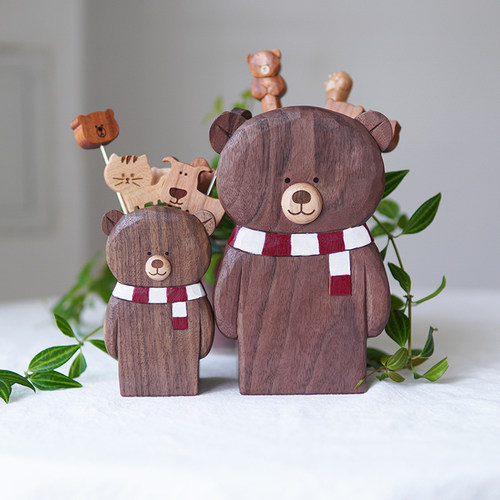 黑胡桃小熊桌面收纳筒