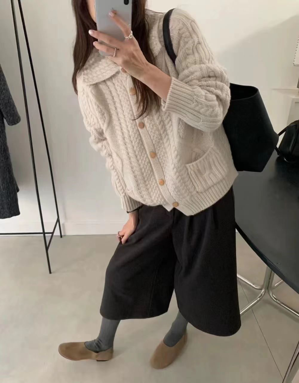 POST MODERN秋冬25新款韩系复古粗针翻领羊毛排扣毛衣开衫外套女