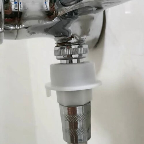 转接头洗车4分6分通用厨房进水管出水嘴全自动洗脸盆万能卡扣
