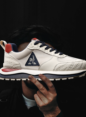 2025爆款超火设计感男鞋超透气欧洲站潮牌阿甘鞋经典运动休闲鞋男