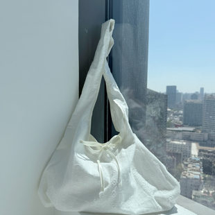 CAC立体蕾丝手袋