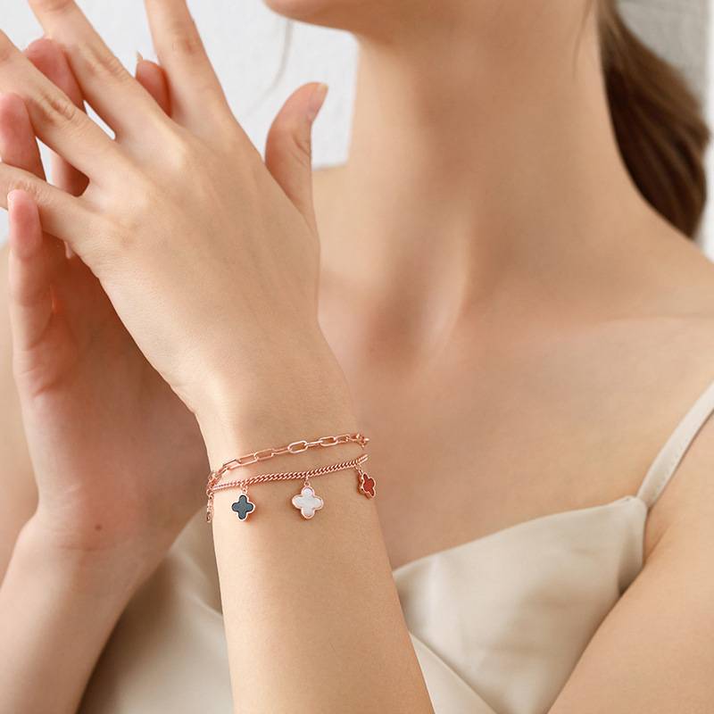 原创首饰四叶草双层手链女生小众设计高级感玫瑰金手镯