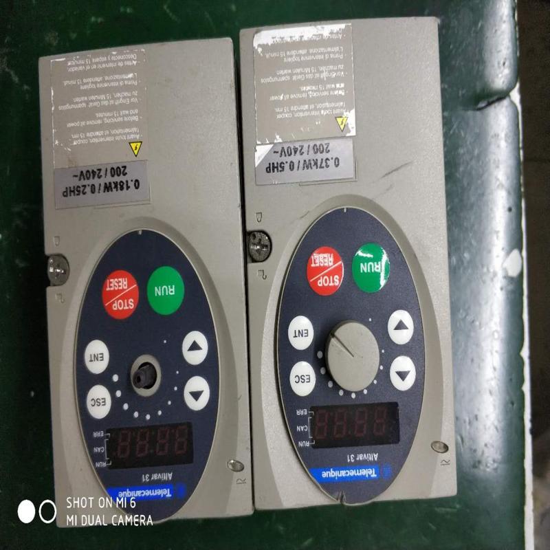 施耐德变频器 ATV31H018M2A 220V0.18KW