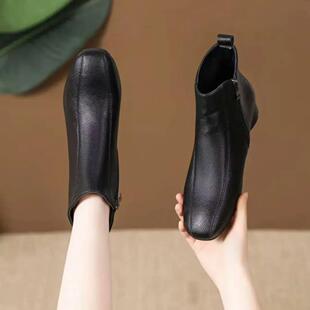 品牌真皮粗跟短靴女英伦风低跟方头中年女士皮靴冬季加绒保暖棉靴