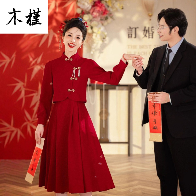 新中式红色旗袍敬酒服
