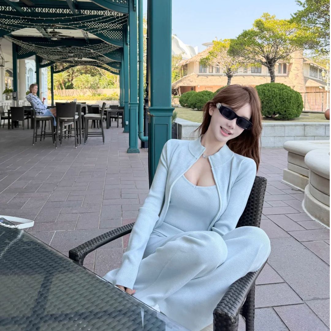 性感纯欲蓝色修身显瘦三件套女