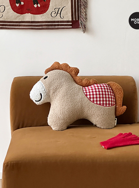 Moreover马上好运抱枕客厅沙发抱枕办公室护腰靠枕新年礼物