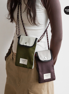 moreover旅行护照夹收纳包礼物证件卡包Voyage™背带斜跨证件包