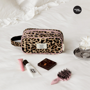 Moreover米娅多层随行化妆包豹纹高颜值女便携小巧手提旅行收纳包