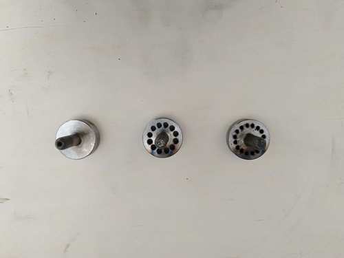 圣德原装 三号3号切管膨化机 配件喷头模具 芯子1孔 12孔16孔偏1