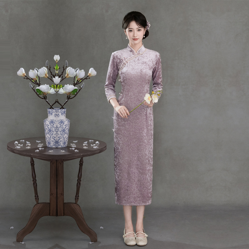 妈妈紫色旗袍年轻款丝绒长袖大码