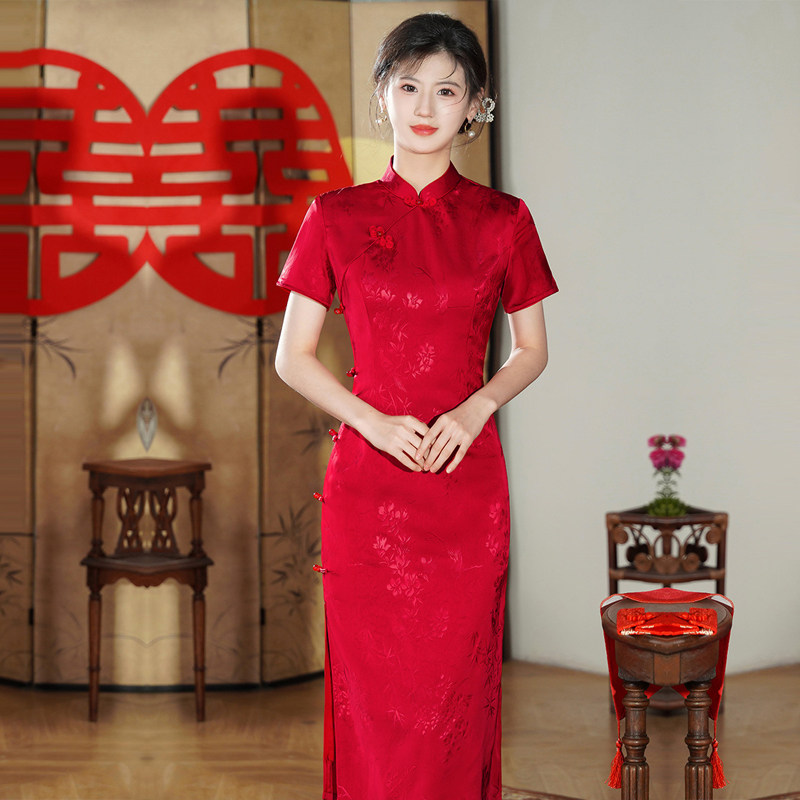 红色旗袍3分袖中长款喜婆婆婚宴敬酒服礼仪迎宾颁奖裙中式年轻款