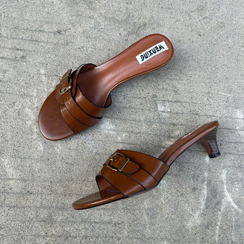 中跟休闲百搭复古皮带扣凉拖鞋女