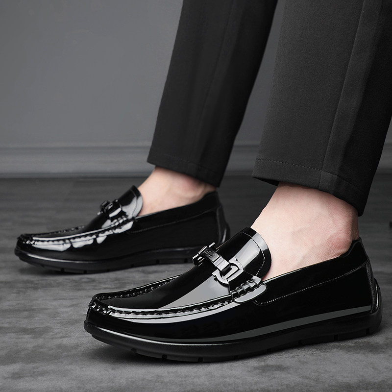 乐福鞋真皮个性英伦漆皮亮面休闲皮鞋男士一脚蹬懒人豆豆鞋男黑色