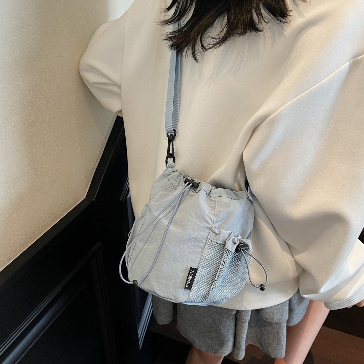 女款斜挎包束口收纳包旅游化妆品便携包逛街手提水桶包肩带可拆卸,箱包皮具/热销女包/男包,水桶包,淘宝优惠券,粉丝福利购,淘宝优惠卷