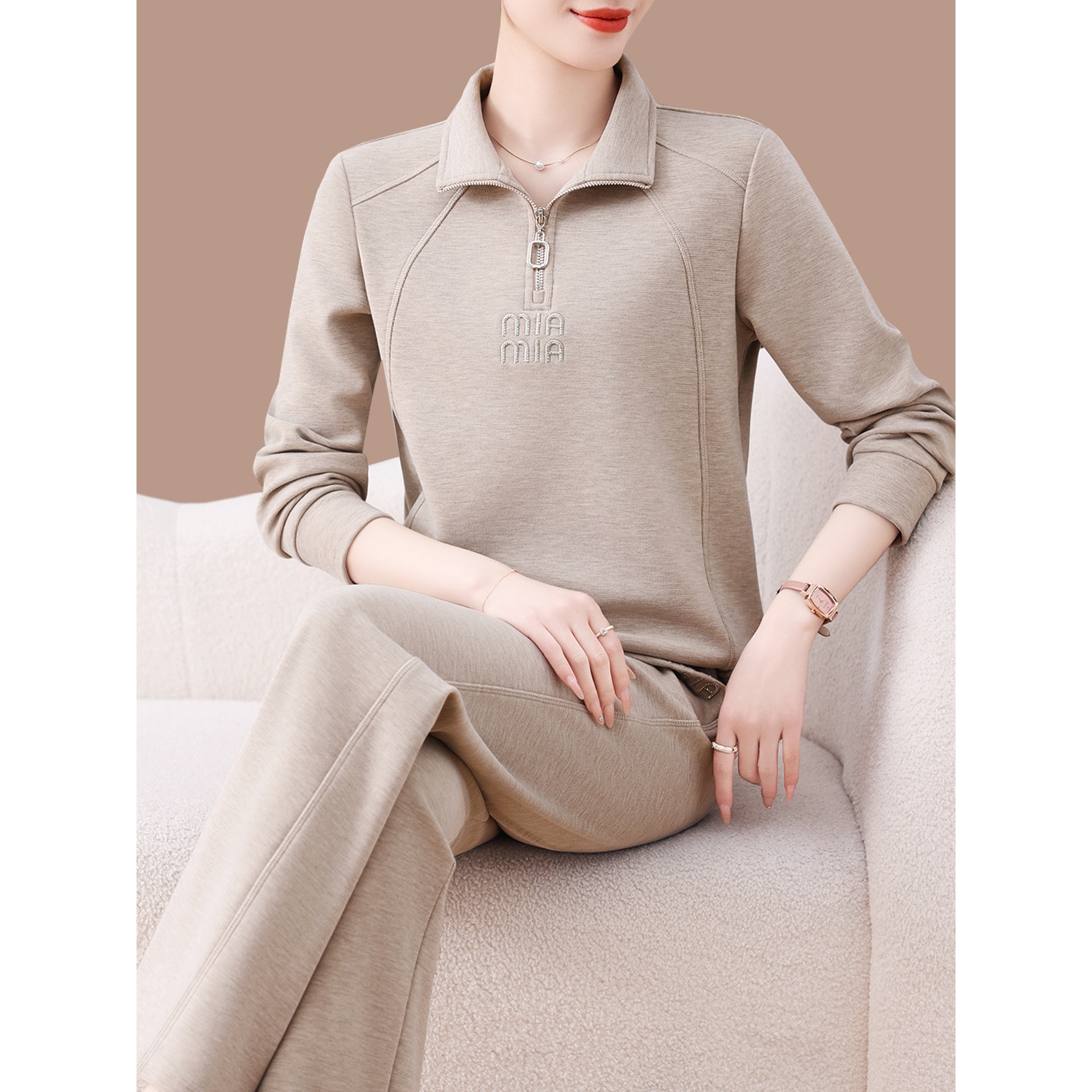 中年女士运动套装春秋2025新款洋气减龄妈妈装休闲翻领卫衣两件套