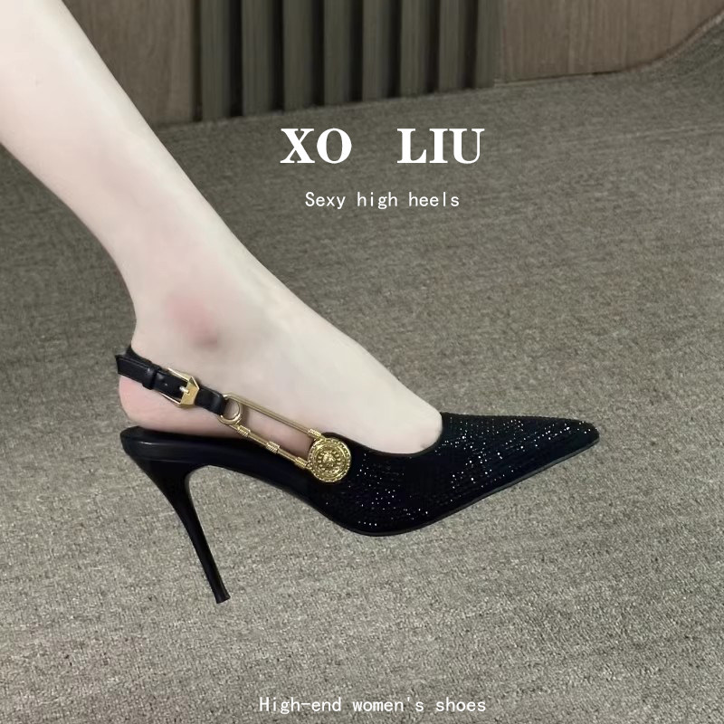 黑色水钻高跟鞋女2025年新款尖头细跟金属一字扣名媛宴会包头凉鞋