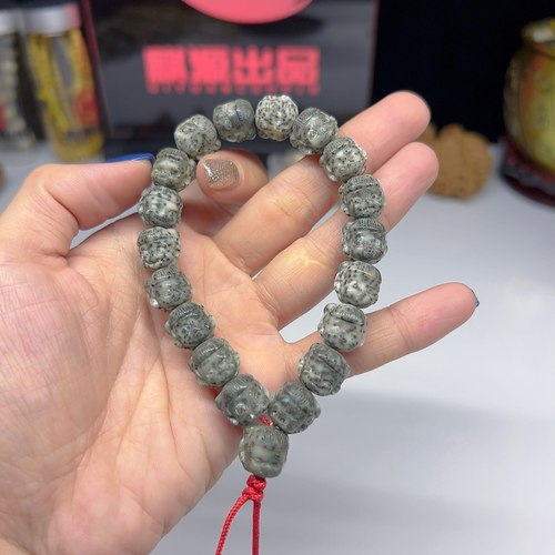 海南星月石玉帝王绿雕刻童魔哪吒19不同表情包雕刻手持男女手串