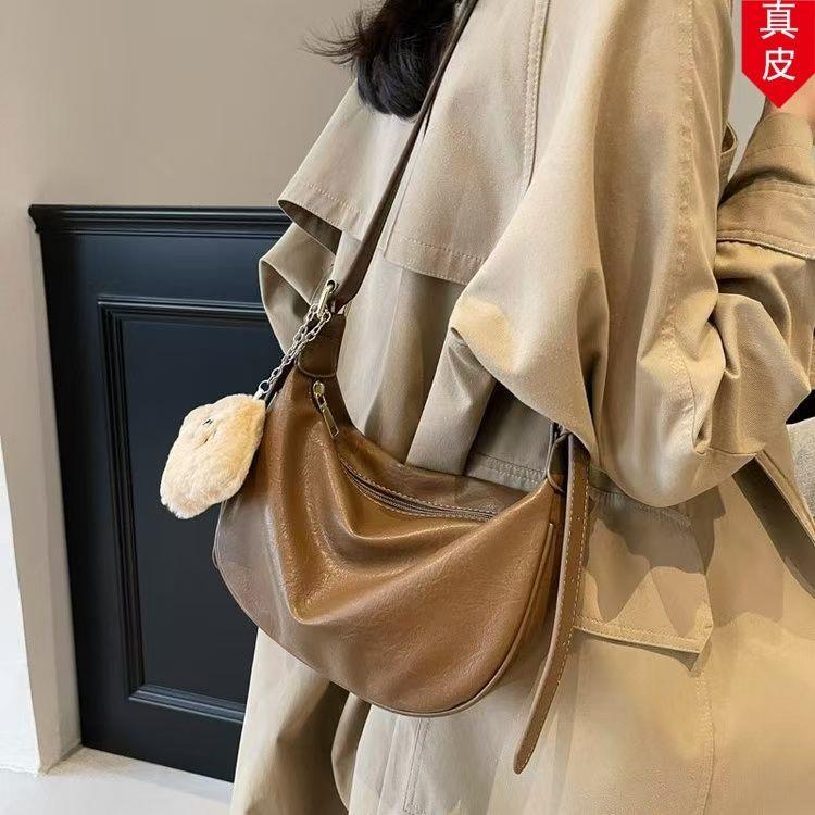 韩国时尚少女设计潮ins2026包小众斜挎包包饺子新款可爱真皮单肩