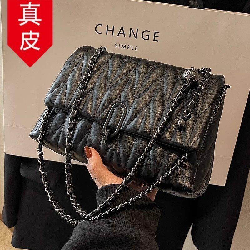 美网红小众包百搭2026真皮菱格流行女士宽带新款包包拉德复古链条