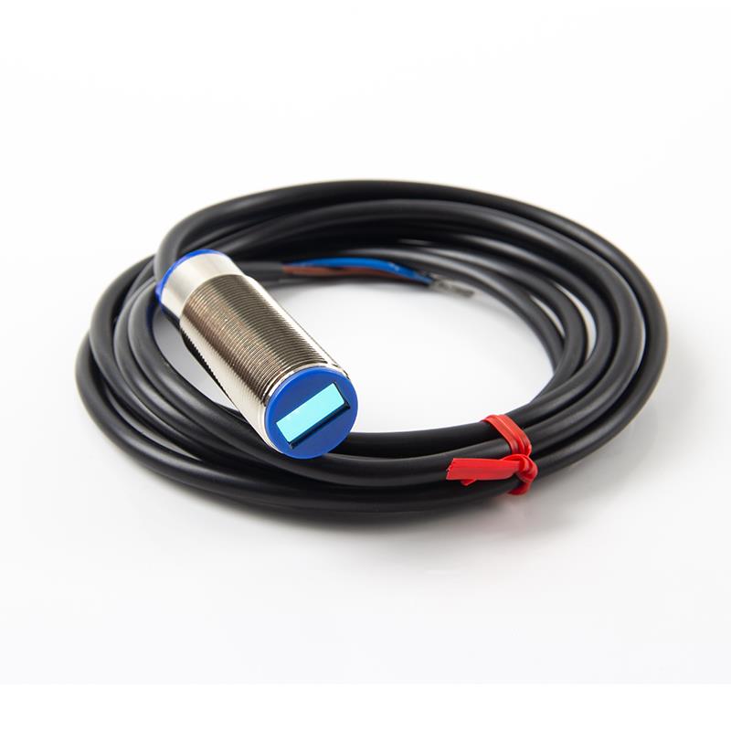 M18激光漫反射光电开关传感器M12红外光电感应器开关DC24V常开