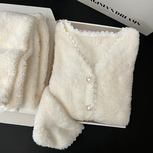 潮牌法兰绒长袖开衫睡衣女秋冬季新款送女朋友生日礼物实用礼盒装