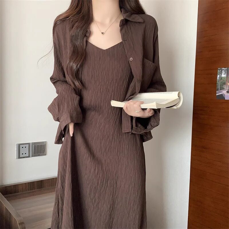 潮牌大码法式赫本风长袖衬衫女春秋胖mm显瘦遮肉吊带连衣裙两件套