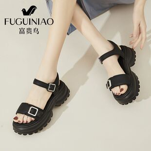 富贵鸟厚底运动凉鞋女款2026新款中年妈妈鞋增高百搭软底沙滩女鞋