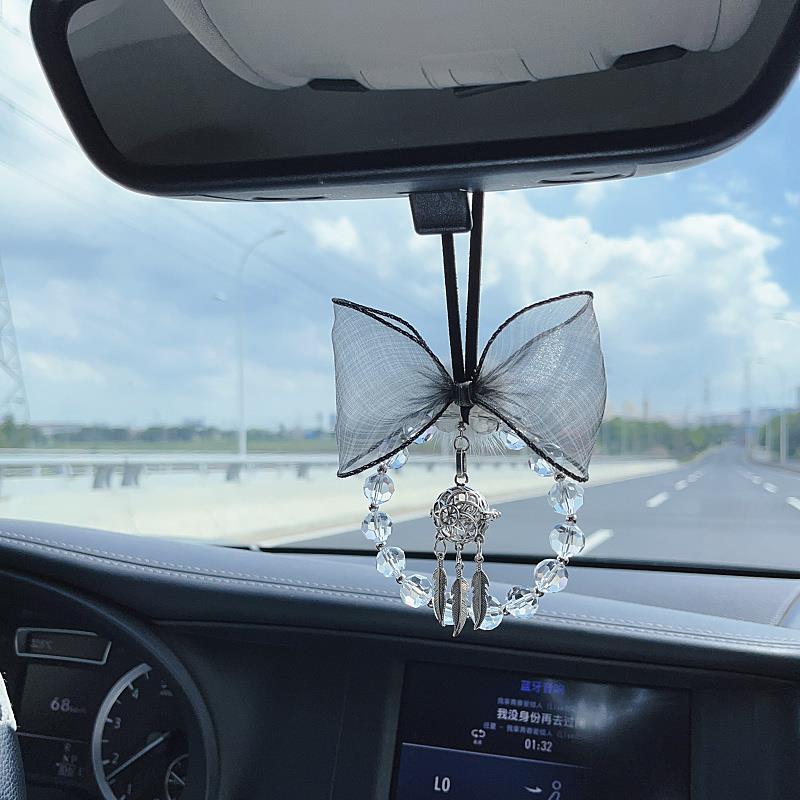 汽车挂件车载香薰挂饰车内后照镜吊坠女士水晶香水车用饰品蝴蝶结