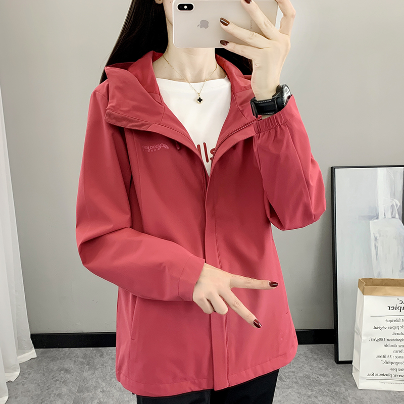 品牌冲锋衣女2025年新款防风防水