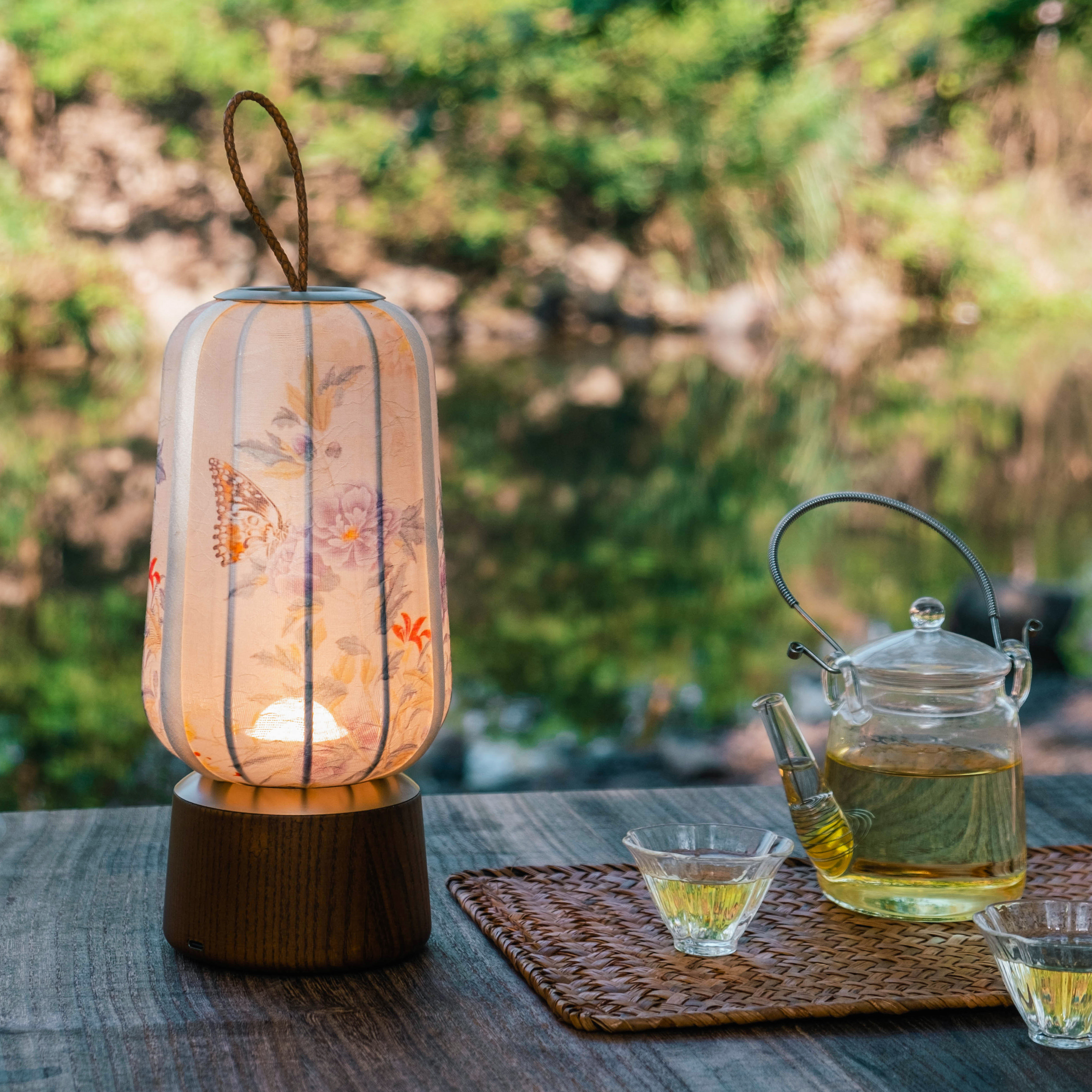 物几原创新中式蝶恋花手提灯宋代美学锥形床头台灯装饰无线氛围灯