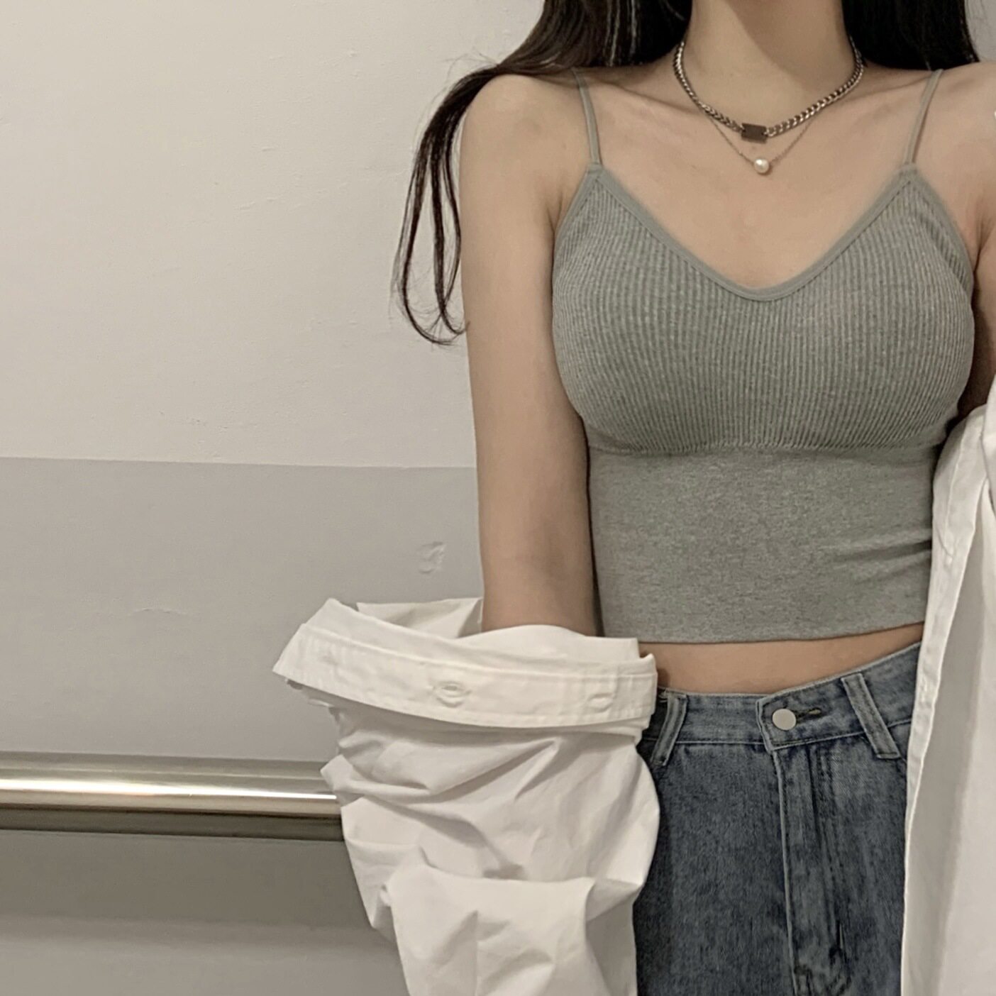 小吊带背心女带胸垫美背修身