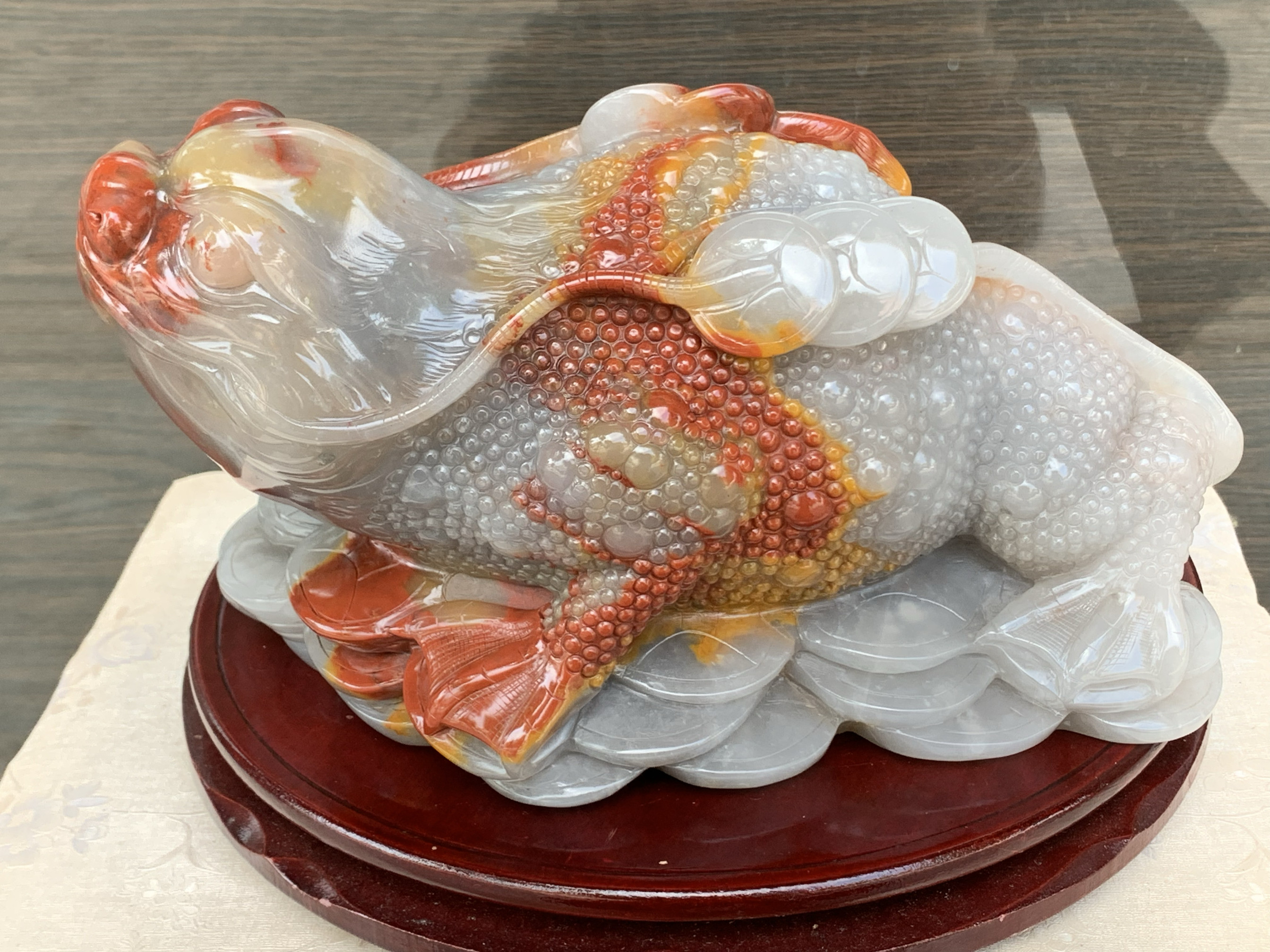 包真正品天然新疆三彩玉精品招财镇宅大金蟾摆件