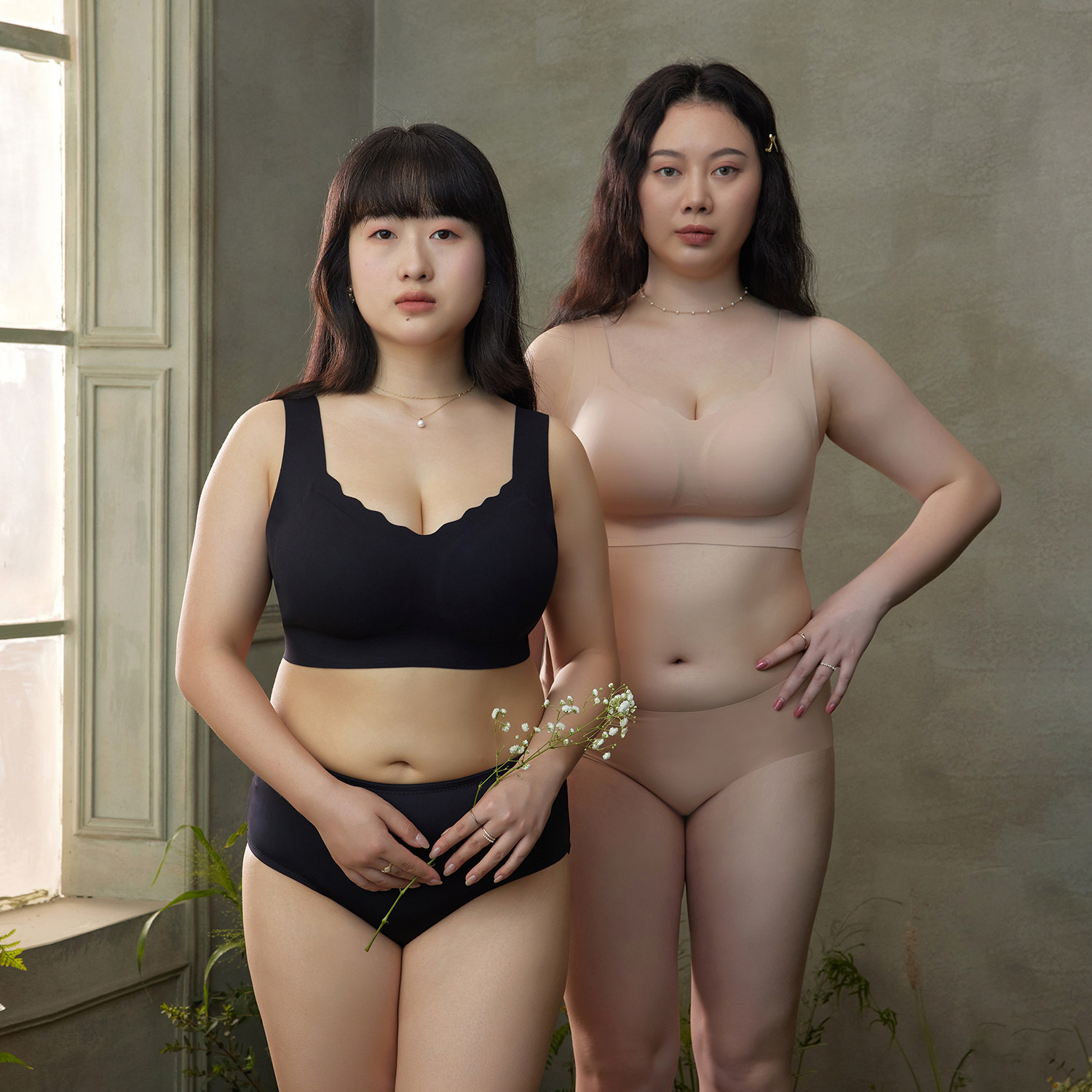 EMMAROSE薄款无钢圈无痕大码内衣聚拢收副乳全罩杯大胸显小文胸女