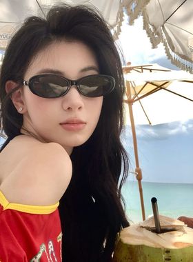 日本品质韩版复古椭圆猫眼黑色太阳眼镜女款防紫外线拍照海边度假