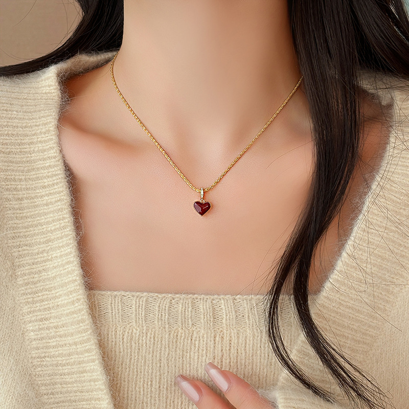 日本品质安可拉红母贝爱心吊坠毛衣配饰项链女轻奢精致颈链双面佩