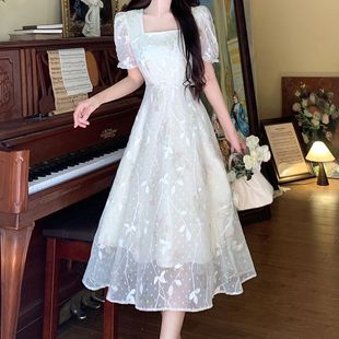 夏季 茶歇连衣裙女神范温柔风甜美减龄碎花裙 大码 气质微胖妹妹修身
