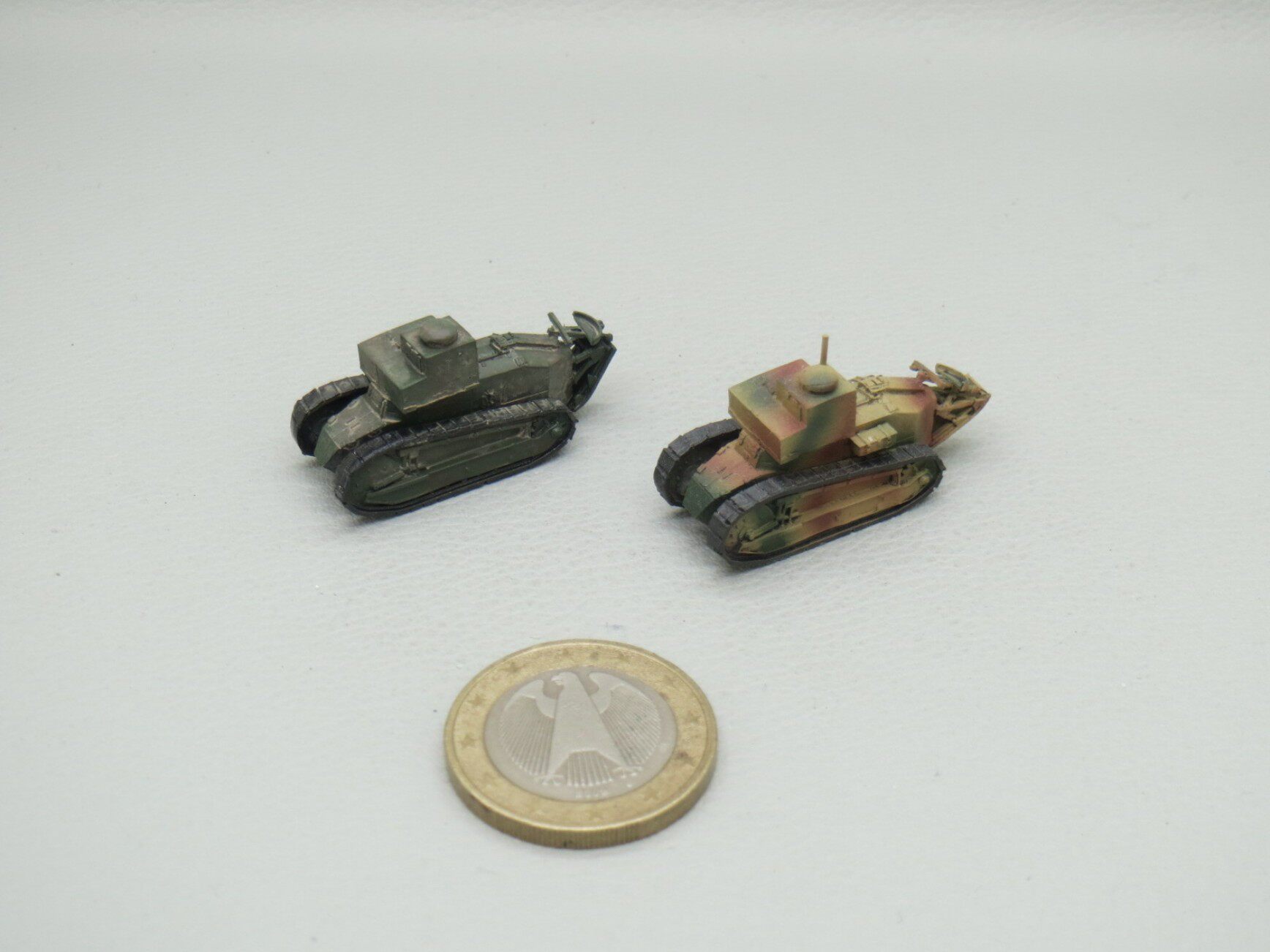 【展示】1/144 二战法军 FT17 TSF TANK（涂装二选一）