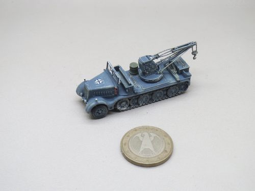 【现货】1/144 二战德军 Sd.Kfz. 9/1 FAMO Half-Track