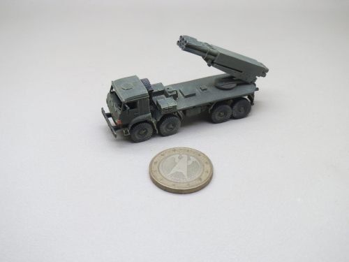 【现货】1/144 现代俄军 9A52-4 BM-30 Light Multiple Rocket